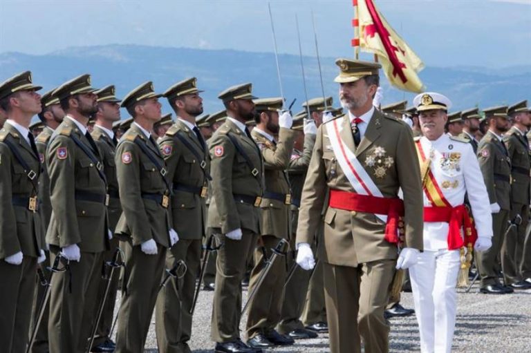 Funcionarios independentistas del Rey ausentes en Lérida en el acto con el Ejército