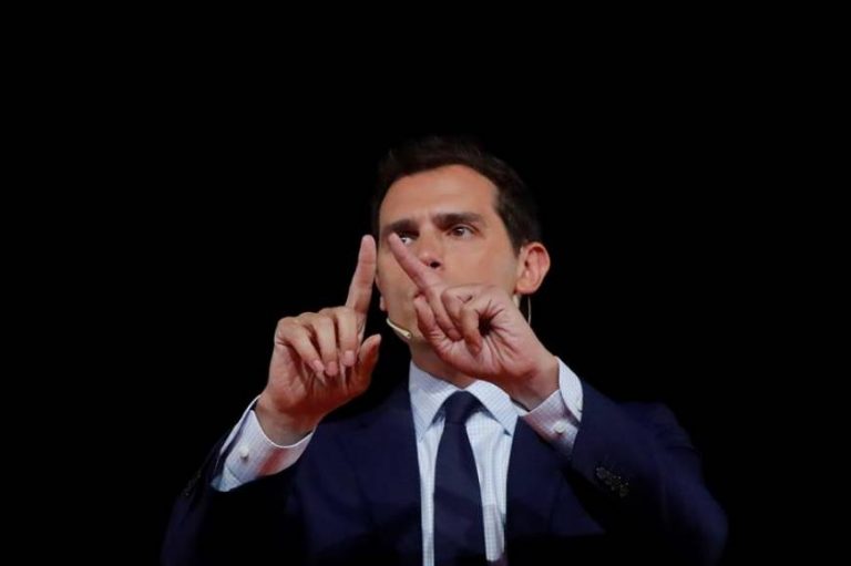 Rivera: «No tengo nada más que hablar con Sánchez»