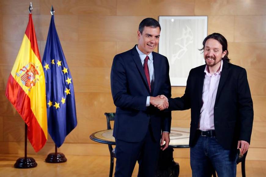 FOTOGRAFÍA. MADRID (ESPAÑA), 10.07.2019. El presidente del gobierno Pedro Sánchez (i) y el líder de Podemos Pablo Iglesias. Efe