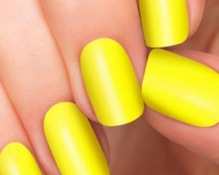 Saca las uñas, llegó el verano, momento de lucir manos y uñas