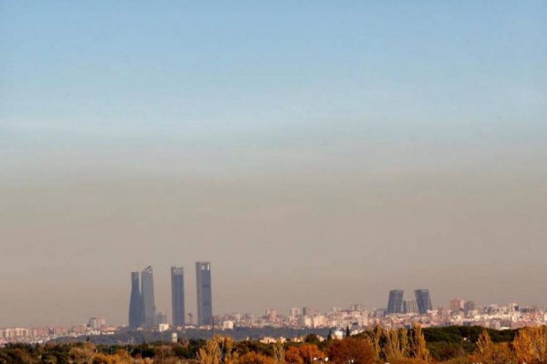 Bruselas se querella contra España por contaminación del aire en Cataluña y Madrid