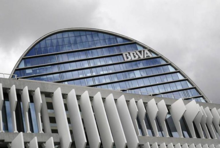 Un juez investida al banco BBVA por «cohecho y corrupción»