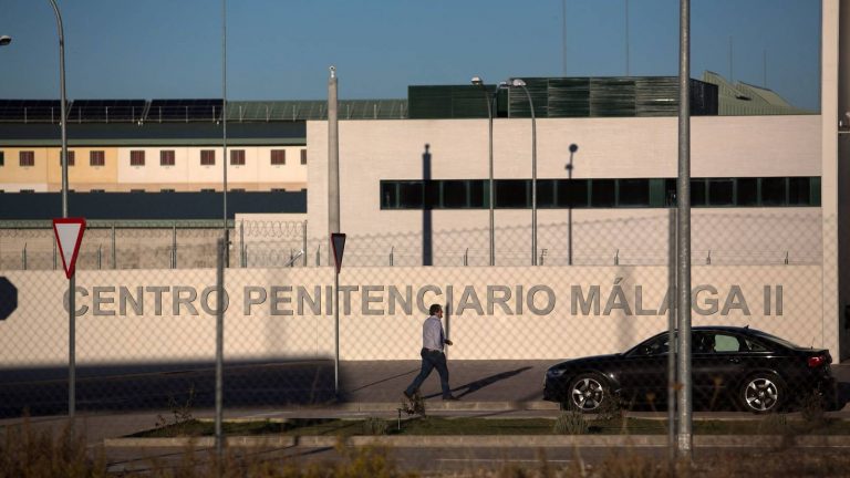 VOX reclama condición de Autoridad y Equiparación Salarial para funcionarios de prisiones