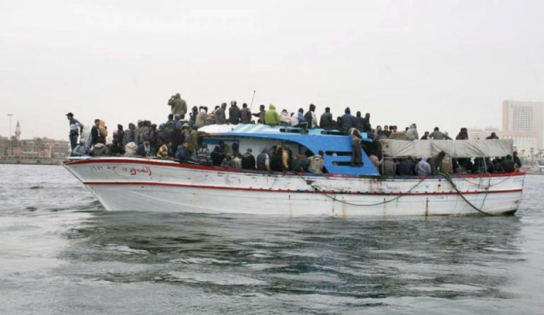 Exigen que Europa reanude la recogida de los inmigrantes en el Mediterráneo