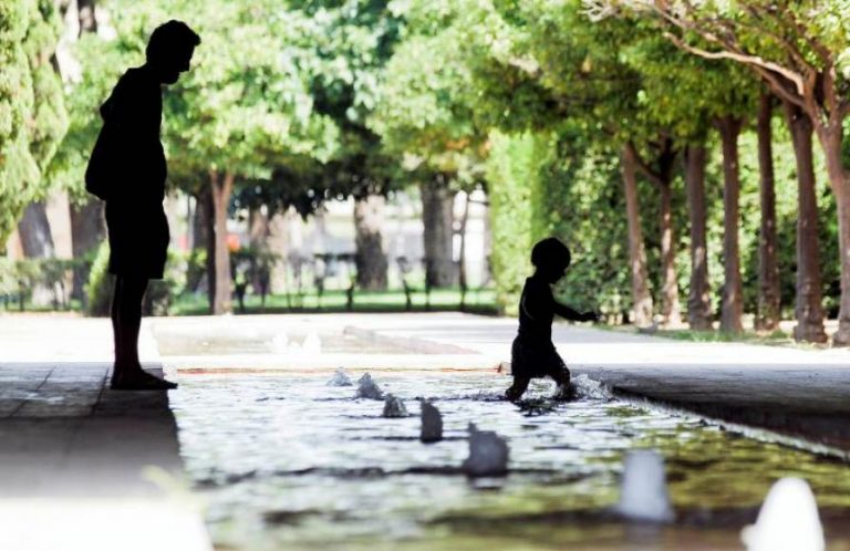 El intenso calor que acucia España seguirá suavizándose los próximos días