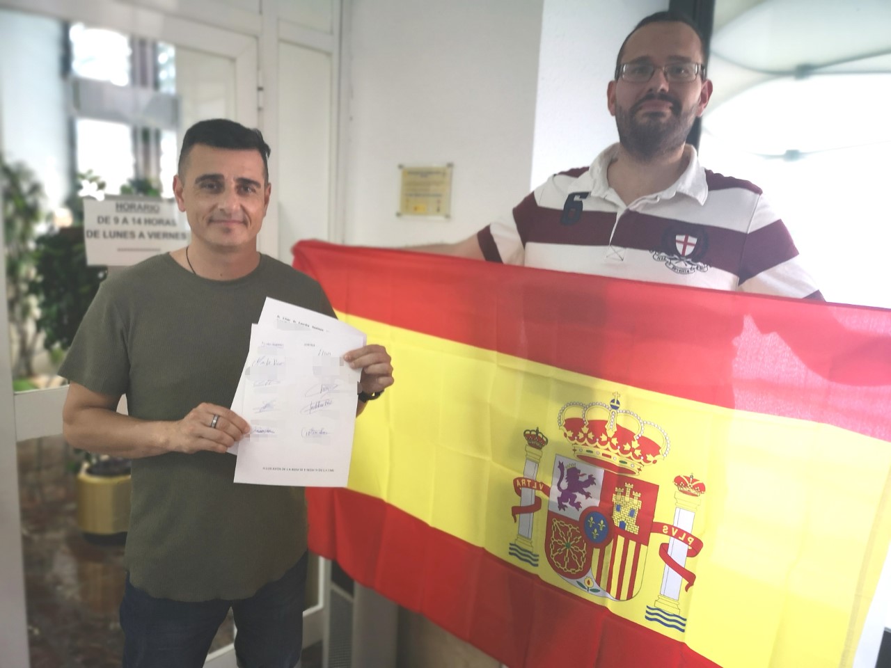 TARRAGONA (ESPAÑA), 05.07.2019. Jordi Ferré Rey junto a César de Laorden, su compañero de lucha en Reus y resto de la provincia de Tarragona. Ñ Pueblo