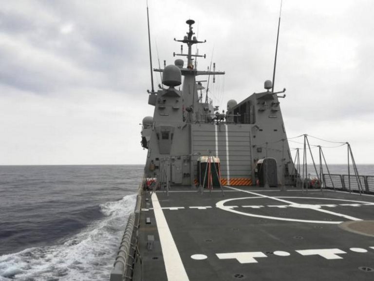 «Complicada» navegación de la Armada española rumbo a Italia para traer a inmigrantes