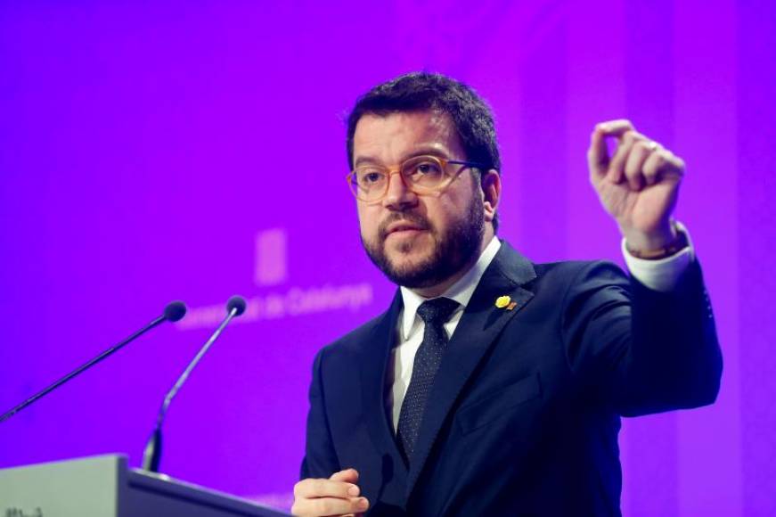 FOTOGRAFÍA. BARCELONA (ESPAÑA), 01.08.2019. El vicepresidente de la Generalitat Pere Aragonés, durante su comparecencia hoy en rueda de prensa para informar. Efe