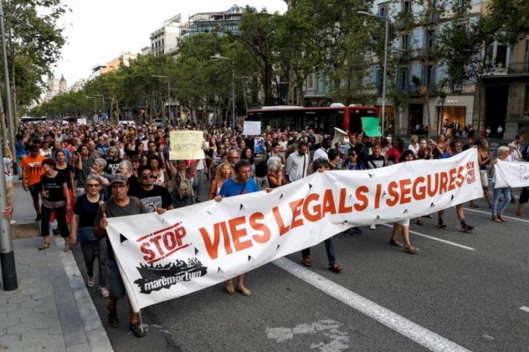 «Stop Mare Mortum» clama en Cataluña a favor de inmigrantes de Open Arms