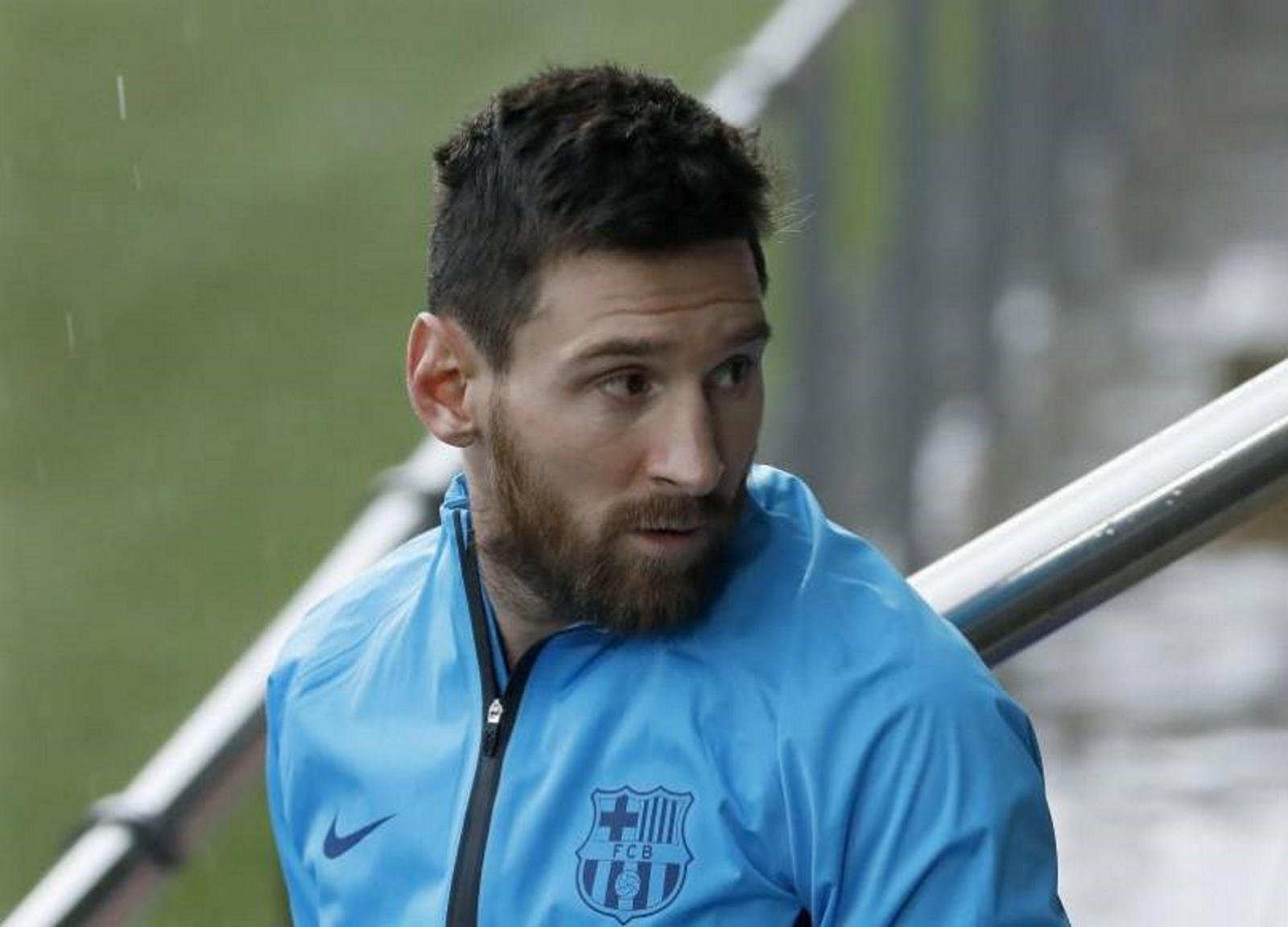 FOTOGRAFÍA. BARCELONA (ESPAÑA), 26.08.2019. El delantero argentino del FC Barcelona, Leo Messi al inicio de un entrenamiento. Efe