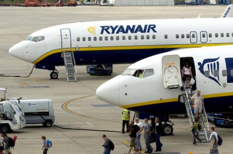 Ryanair cerrará la base del aeropuerto de Gerona en enero 2020