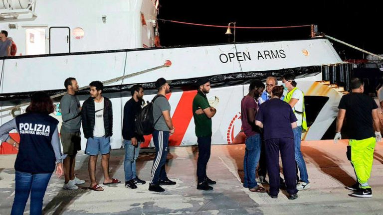 Más de 5.500 inmigrantes ilegales llegan a Lampedusa (Italia) en las últimas dos semanas de julio