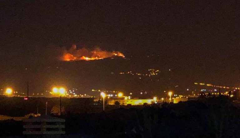Dispositivo intenta evitar que el segundo fuego entre en barranco de Guadayaque