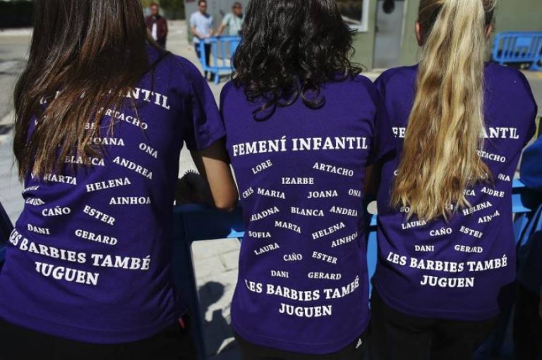 Un 7,1% de las niñas españolas quieren ser futbolistas cuando sean mayores