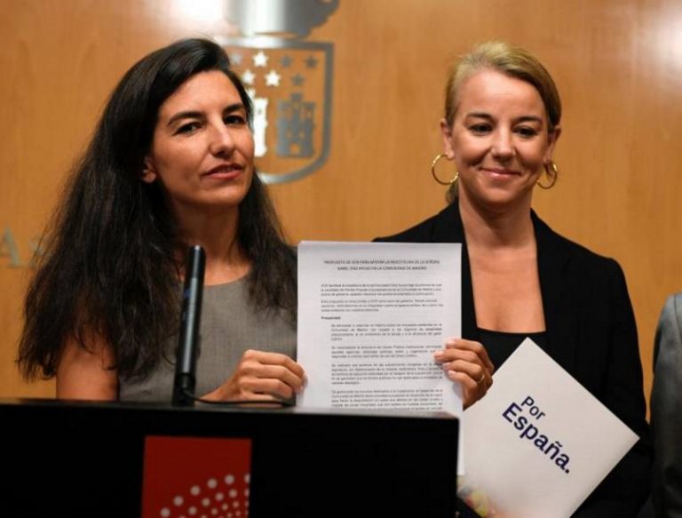 Rocío Monasterio muestra la propuesta de VOX para apoyar al Gobierno de Cs y PP