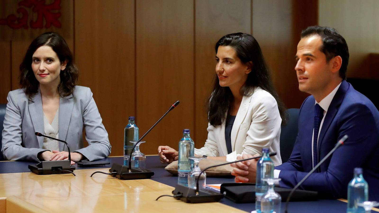 FOTOGRAFÍA. MADRID (ESPAÑA), 09.07.2019. De izquierda a la derecha, la candidata a la investidura del gobierno de coalición Ciudadanos y PP con apoyo externos de VOX. Efe