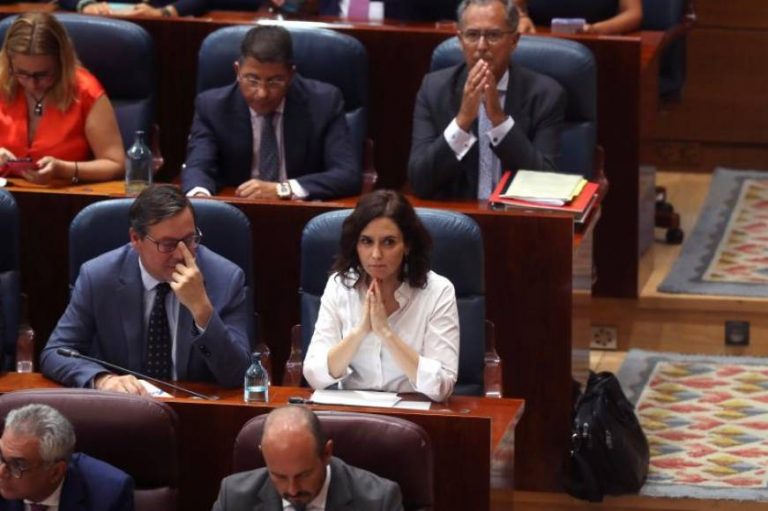 Ampliación. Ayuso, investida presidenta en Madrid tras ratificar su pacto con Cs y VOX