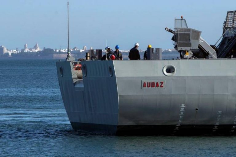 Gobierno: El buque Audaz traerá a «15 inmigrantes» a España en «cumplimiento del acuerdo»