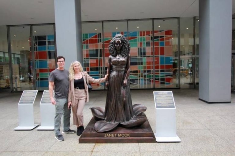 Exhiben en Nueva York estatuas de mujeres ante su escasa presencia en el arte