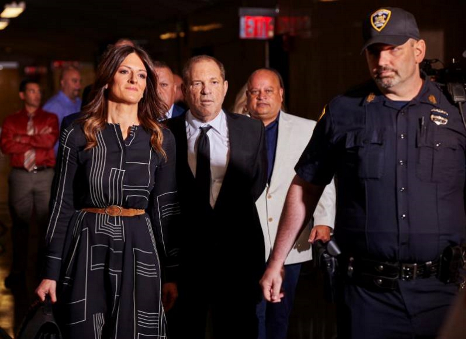 FOTOGRAFÍA. NUEVA YORK (EEUU), 26.08.2019. Disgraced movie producer Harvey Weinstein (C) accompanied by Chicago attorney Donna Rotunno (L), a member of his legal team. Efe