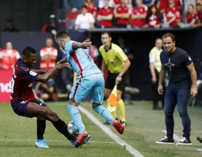 Osasuna y Eibar se reparten los puntos en un duelo de brega y físico (0-0)