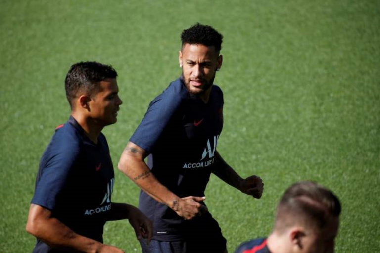 FC Barcelona rechaza fichar a Neymar por 130 millones € más Dembélé, Rakitic y Todibo