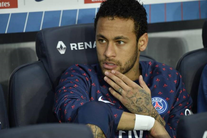 FOTOGRAFÍA. PAÍS 8FRANCIA), AGOSTO DE 2019. Vista Neymar en el banquillo del París Saint-Germain. País, 10.08.2019. El delantero brasileño Neymar. Efe