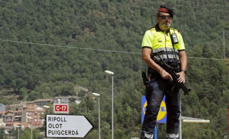 Los 3 jóvenes autores de atentados de Cataluña «pasaron por un proceso migratorio»