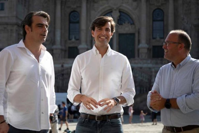 PP: «Los españoles no saben cuál es la política del Gobierno de España en inmigración»