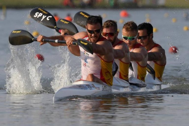 El K4 español logra la medalla de plata y la clasificación olímpica