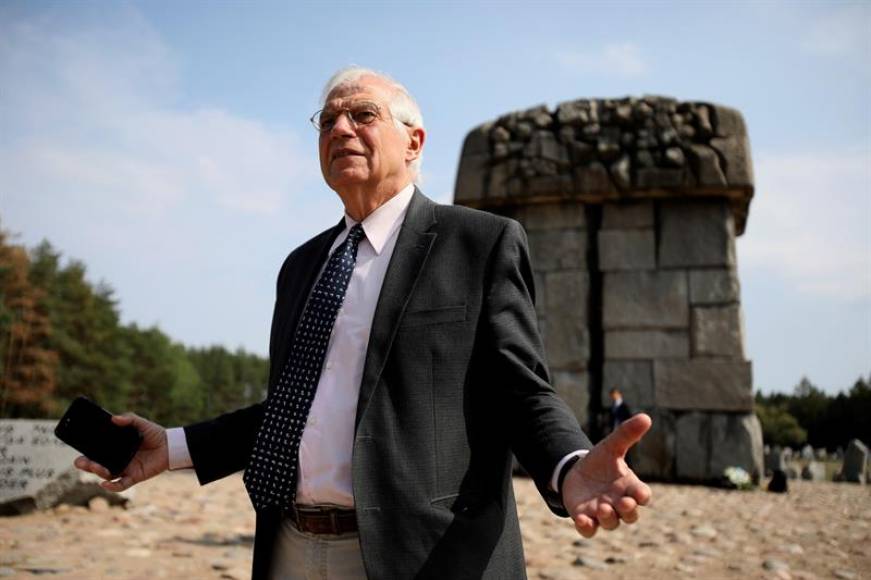 FOTOGRAFÍA. TREBLINCA (POLONIA), 31.08.2019. El ministro de Exteriores, Josep Borrell (PSOE), visita el Campo SS (Nazi) de Treblinka, II Guerra Mundial,Nazi. Efe