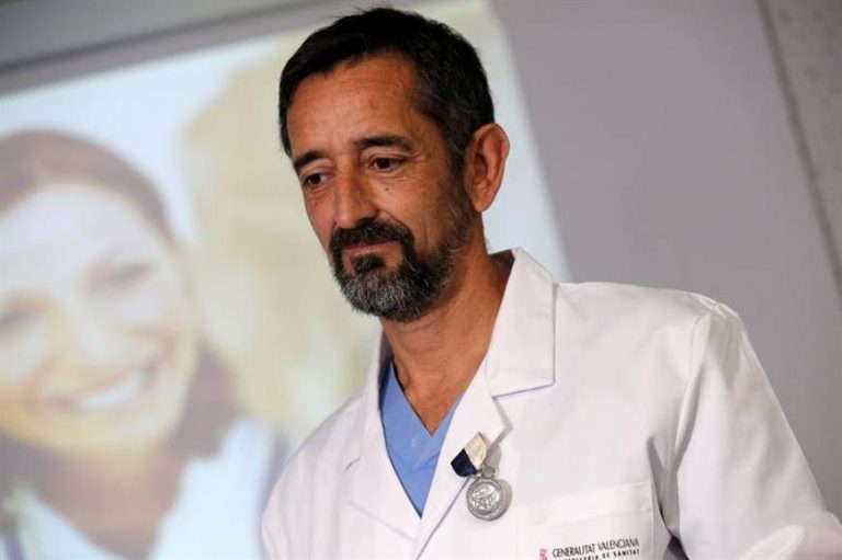 Cirujano Pedro Cavadas, del Hospital Público al Privado por «exceso de trabajo»