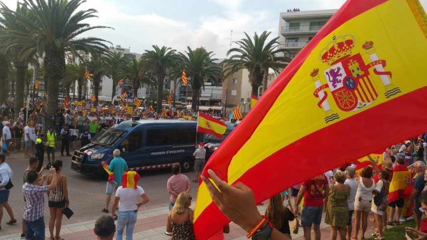 SALOU (TARRAGONA) ESPAÑA, 18.08.2019. Salou, junto a VOX, clama con las «mentiras del separatismo». Ñ Pueblo (3)