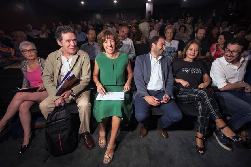 FOTOGRAFÍA. BARCELONA (ESPAÑA), 07.09.2019. La secretaria de Estado de la España Global, Irene Lozano (3i), Fernando Sánchez Costa, Álex Ramos, 'jornada sobre convivencia'. Efe