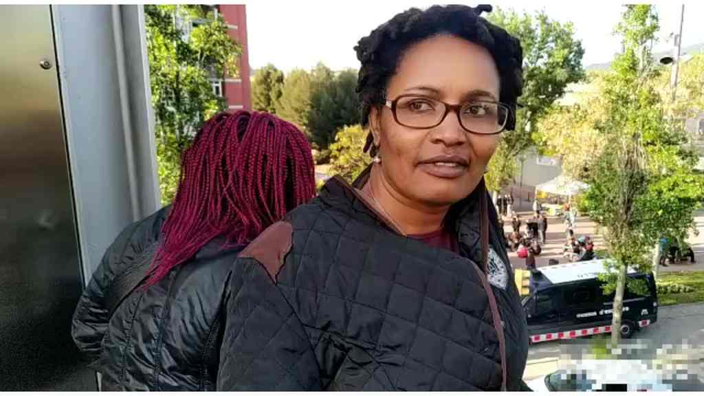 FOTOGRAFÍA. BARRIO TORRE BARÓ (DISTRITO DE NOU BARRIS) BARCELONA (ESPAÑA), 15.05.2019. La inmigrante Agnés, vecina de Barcelona. Ñ Pueblo