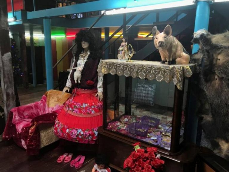 Drácula junto al comunismo en Bucarest (Rumania)