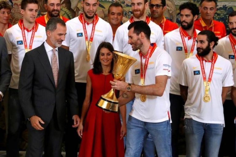 El Rey: «Nos hacéis sentir muy orgullosos, con toda España detrás»