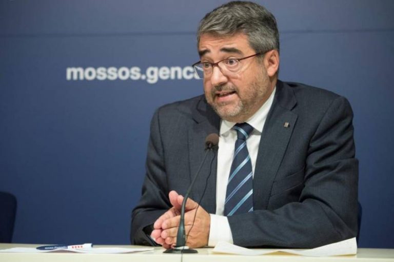 Dimite el director de los Mozos a vísperas del aniversario del golpe separatista del 1-O