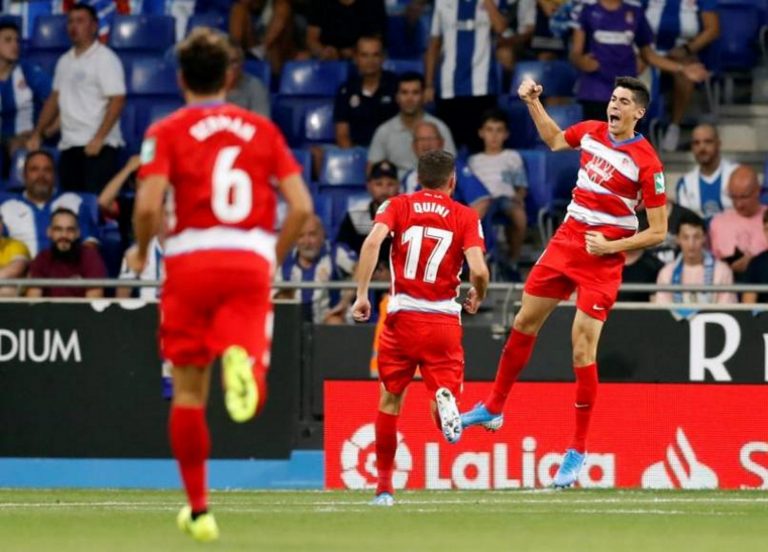 El Granada vapulea al Espanyol en Cornellá (Barcelona) 0-3