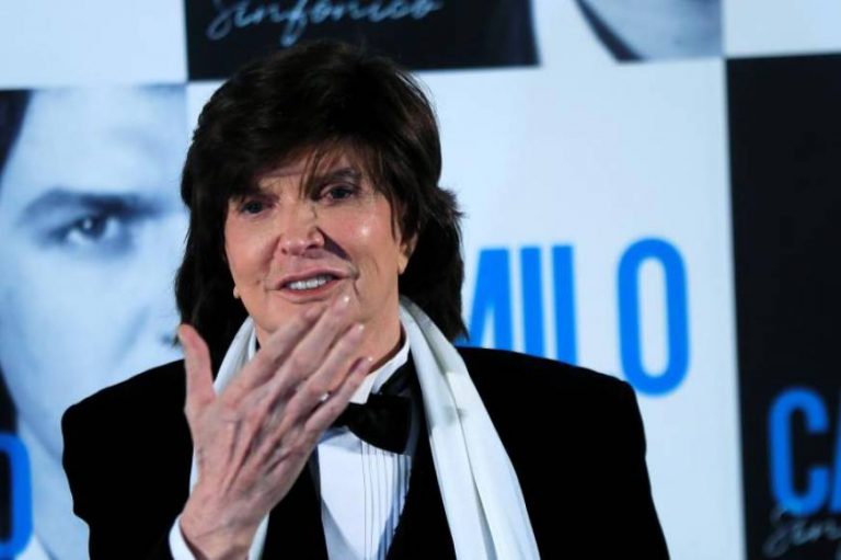 Fallece el cantante Camilo Sesto, representó a España con la canción «Algo más»