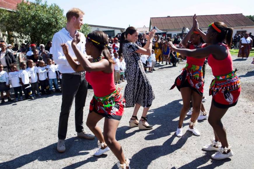 FOTOGRAFÍA. JOHANNESBURGO (SUR AFRICA), 23.09.2019. Los duques de Sussex comenzaron este lunes en Sudáfrica su primer viaje oficial en familia desde el nacimiento de su hijo Archie. Efe