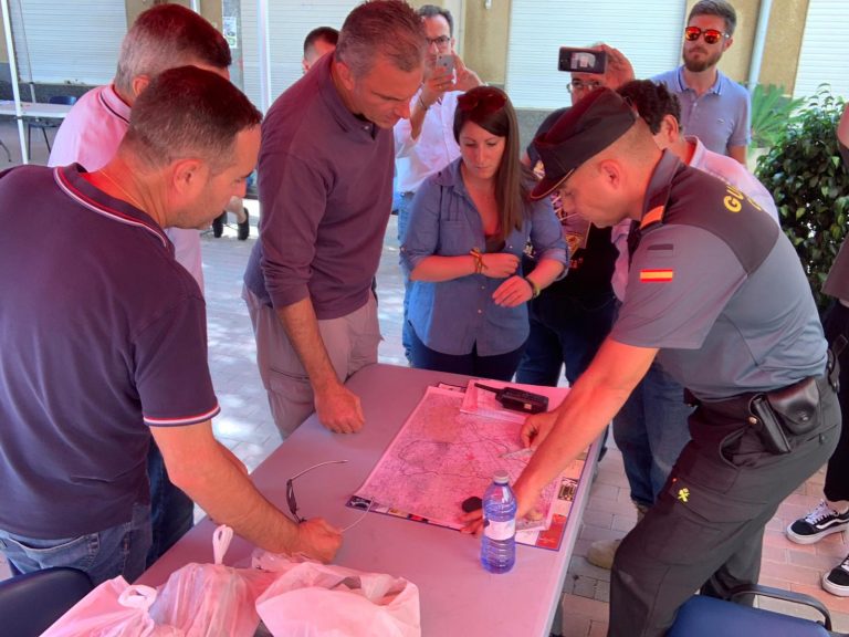 Ortega Smith (VOX) visita la Vega Baja, zona más devastadas por «Gota Fría» en Alicante