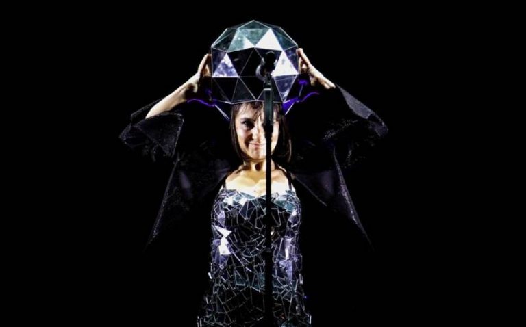 Presentación estelar del nuevo disco de Amaral en el «Dcode Festival»