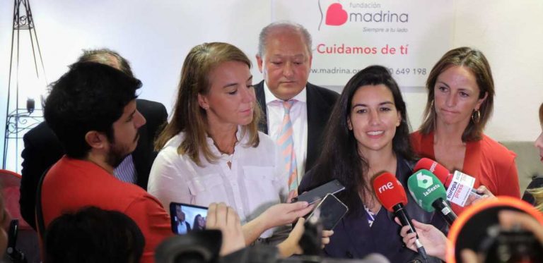 VOX ofrece al PP derogar la «Ley Trans» de Madrid
