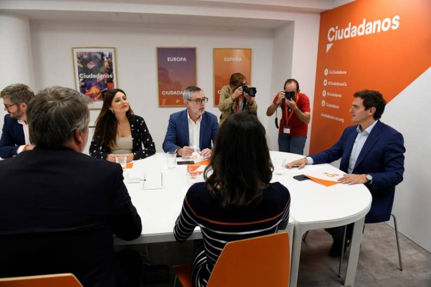 FOTOGRAFÍA. MADRID (ESPAÑA), 23.09.2019. Albert Rivera (d), José Manuel Villegas (2d), y Lorena Roldán (i). Efe