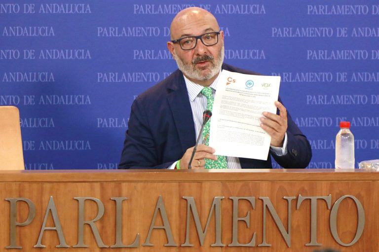 Alejandro Hernández (VOX Andalucía): «Los pactos están para cumplirse»