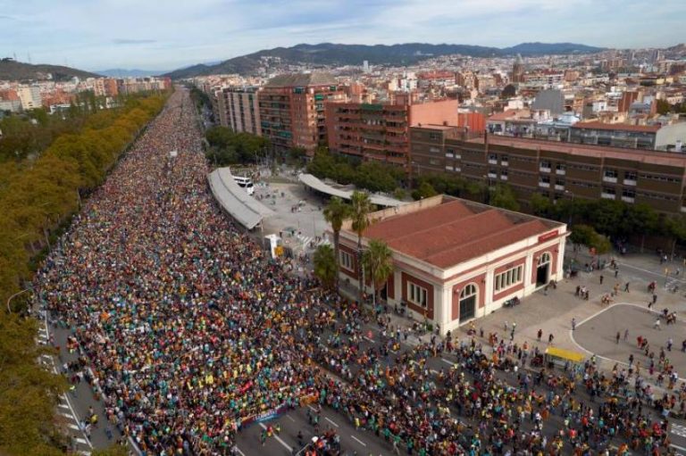 Inicia el «Asedio a Barcelona» tras recorrer 100 km «Marchas por la libertad» separatista