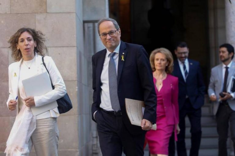 Torra anuncia que el Parlament responderá al «torpedo» de la sentencia