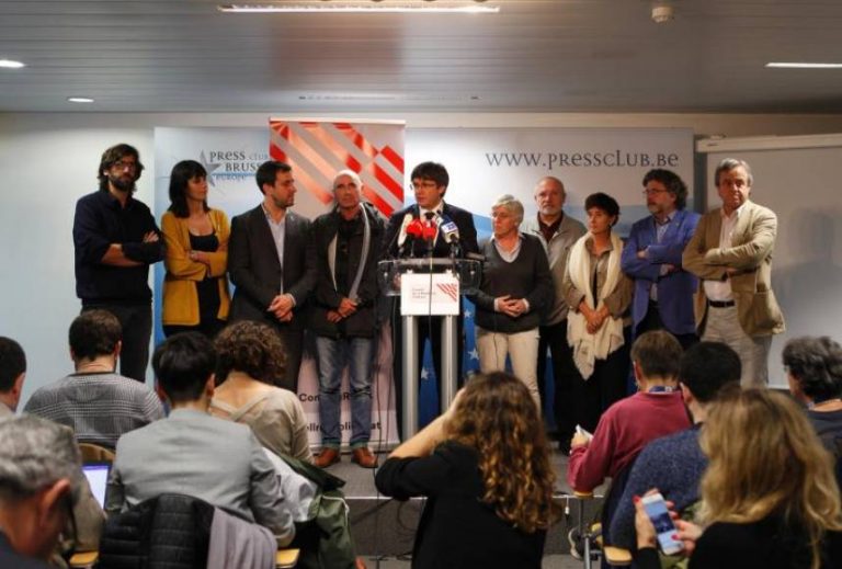 Puigdemont no prevé abandonar la Casa de la República Catalana en Waterloo (Bélgica)