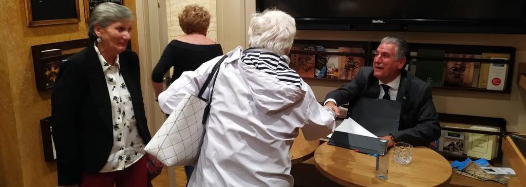 FOTOGRAFÍA. CASA DE LA RESISTENCIA EN CATALUÑA «CLUB EMPEL» (BARCELONA) ESPAÑA, 24.10.2019. Conferencia del número 3 de VOX por Barcelona Juan carlos Segura Just. Ñ Pueblo (1)_